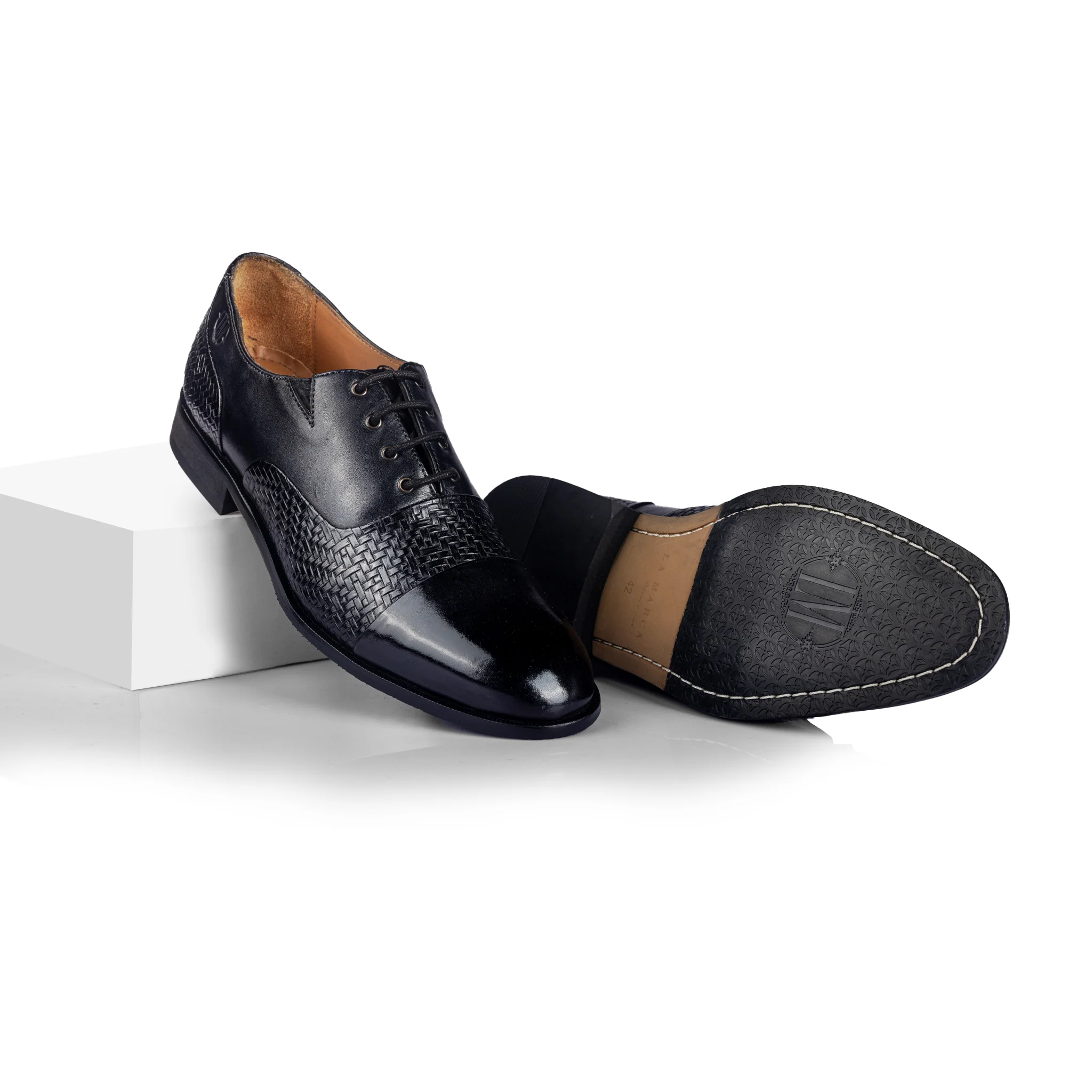 William Int Woven (Piano Black) - Image 4